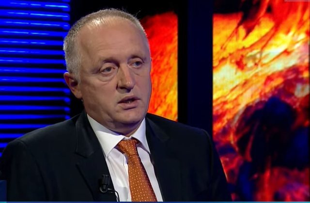 Leku që po kullufit euron