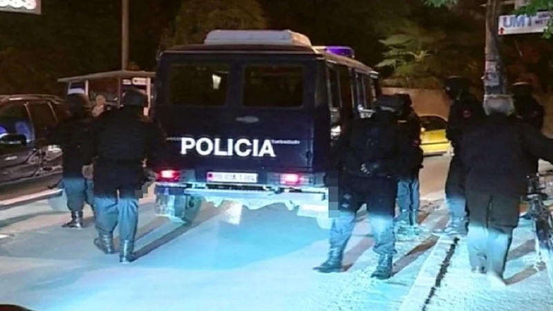 Të shtëna me armë gjatë kontrollit të policisë në një parcelë me kanabis në Pukë