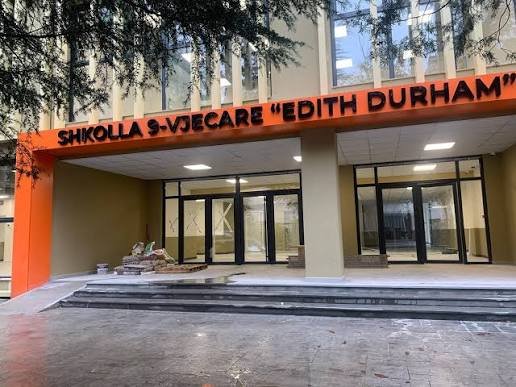 “Do plasë bomba te shkolla Edit Durhami…”/ Policia e Tiranës kap brenda pak minutash mashtruesin!