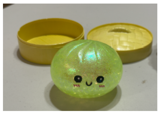 SHBA i tërheq nga tregu, në Shqipëri vazhdojnë të shiten? Alarm për lodrat “squishy”